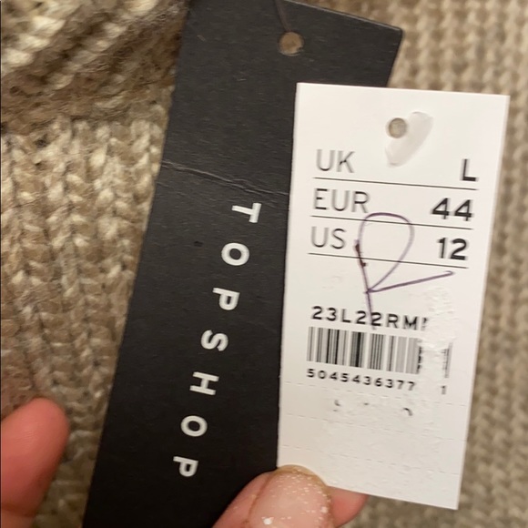 TOPSHOP Banana Sleeve Funnel Neck Sweater - Picture 6 of 7